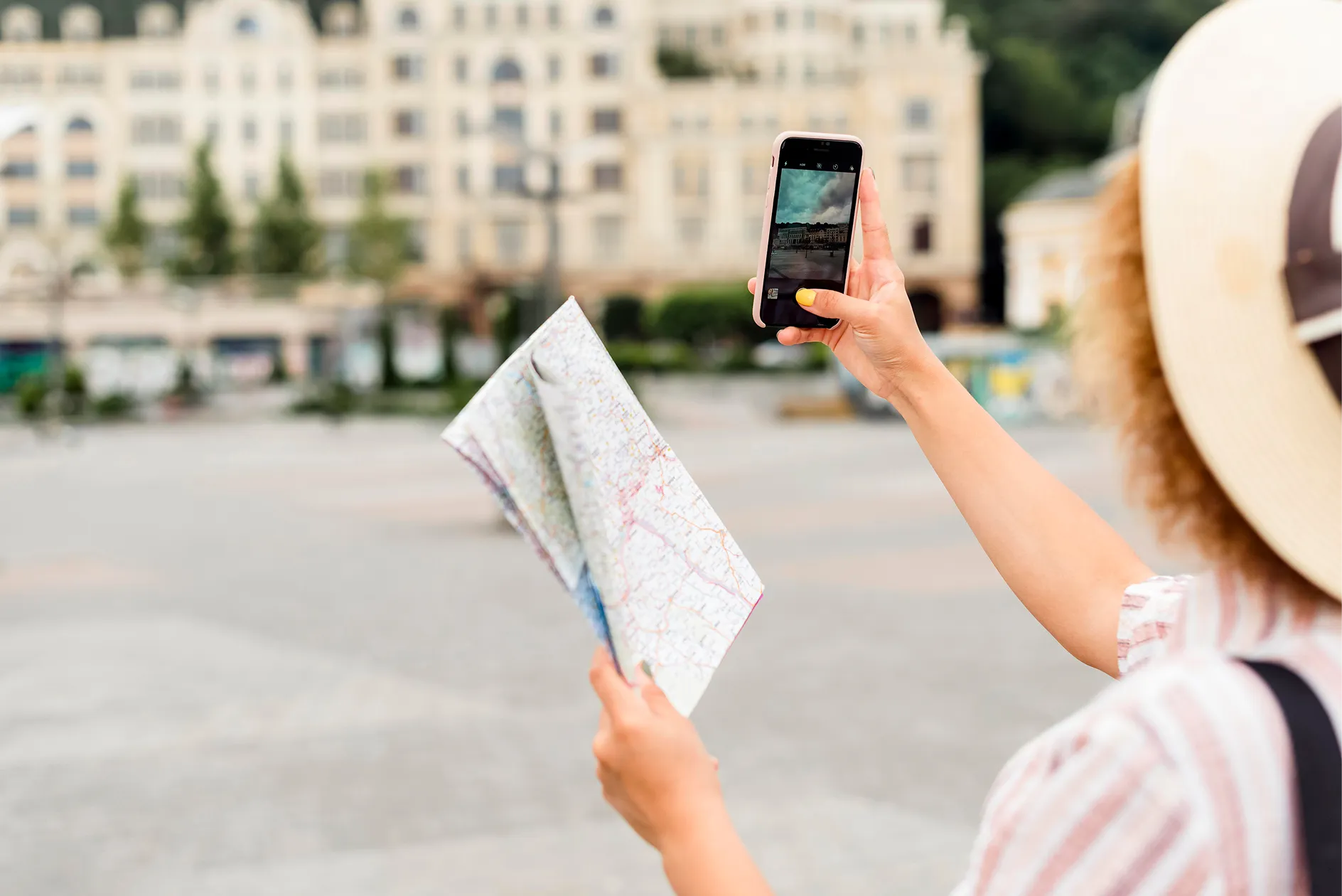 how-to-create-a-travel-app-cover